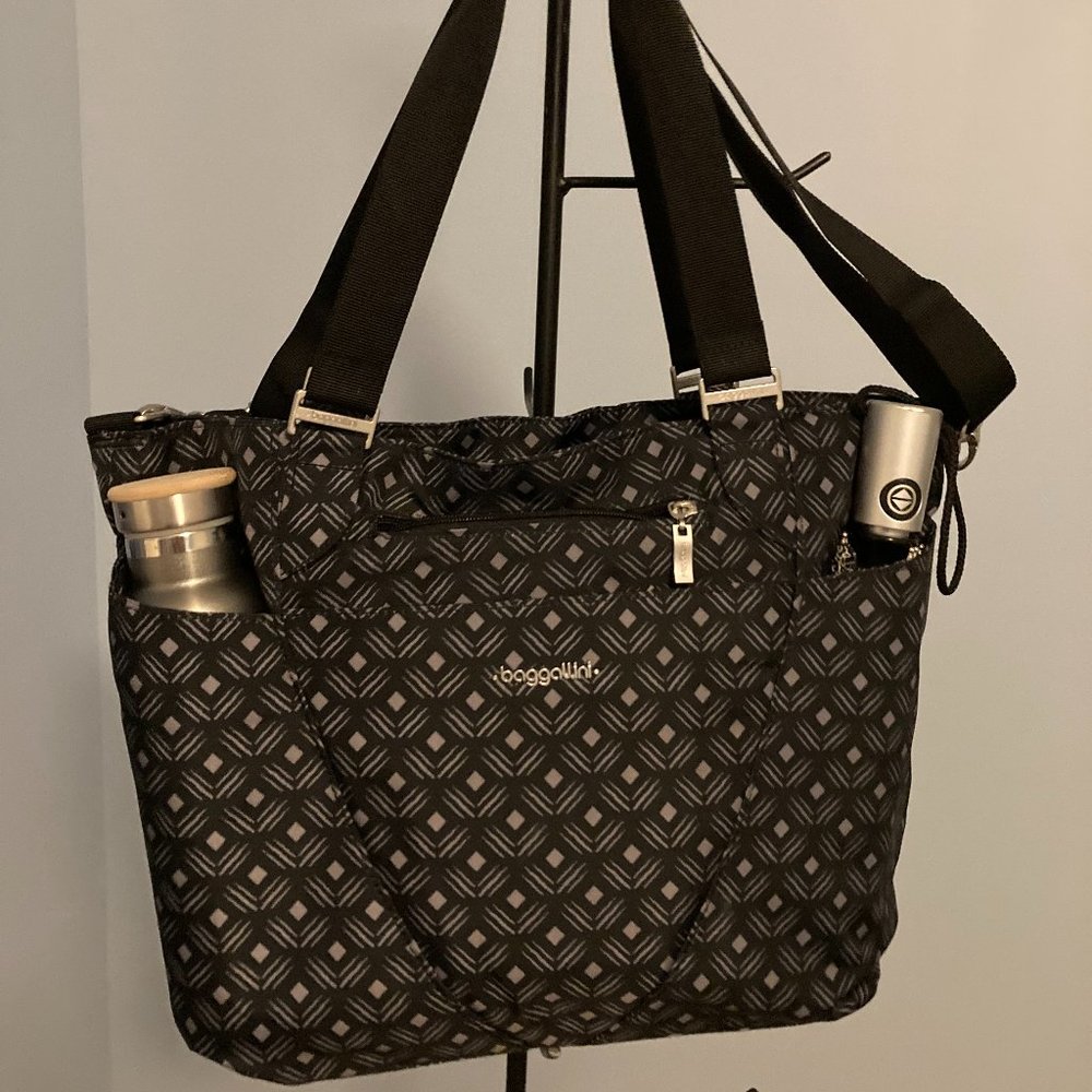 Baggallini Avenue Tote with Laptop/IPad Pocket -  Black/Gray